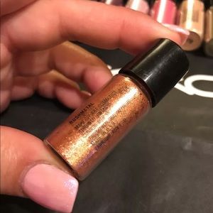 MAC Cosmetics Makeup - MAC Cosmetics Pigment *RushMetal* MAC Cosmetics Makeup - MAC Cosmetics Pigment *RushMetal*